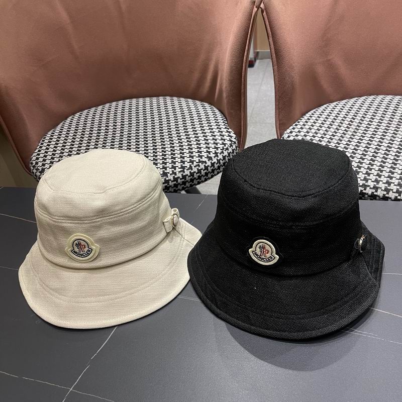 Moncler hat 012404